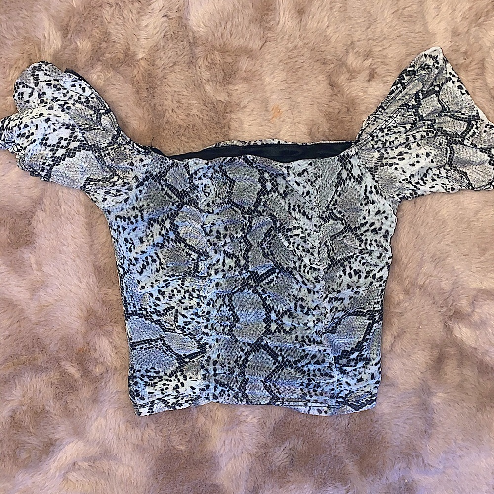 Off shoulder snakeskin top